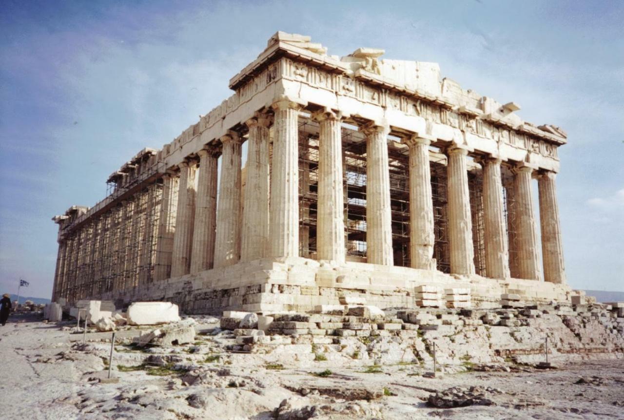 Neoclassical House At Metro Station Attiki Athens Exterior photo